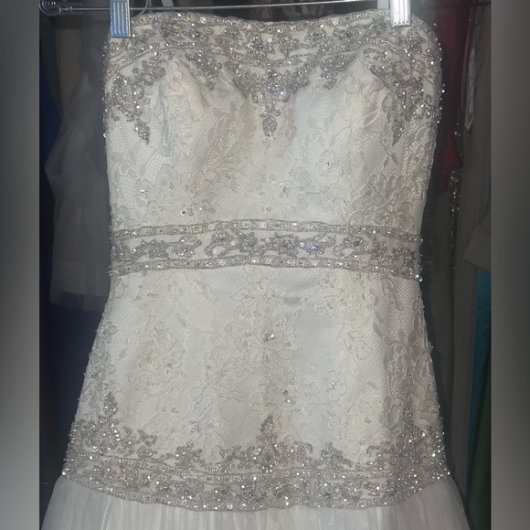 Allure Bridals White and Silver Wedding Dress - Picture 10 of 11